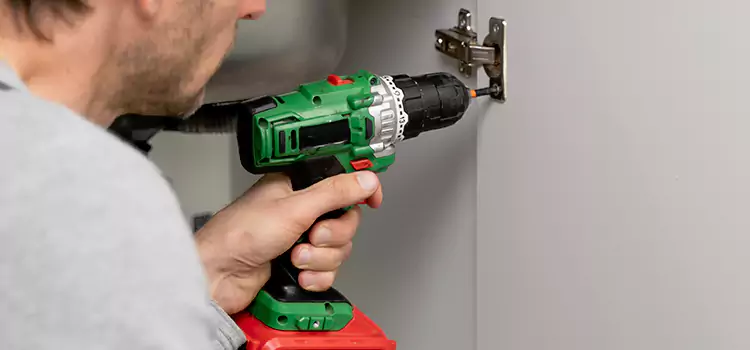 Commercial Door Hinge Repair New Philadelphia