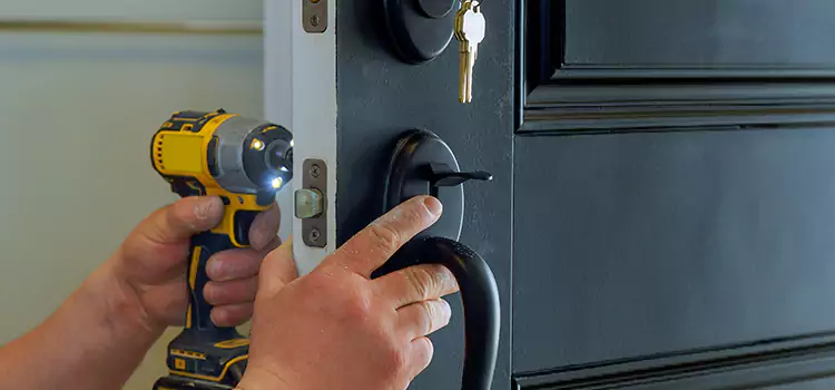 Commercial Door Lock Installation New Philadelphia