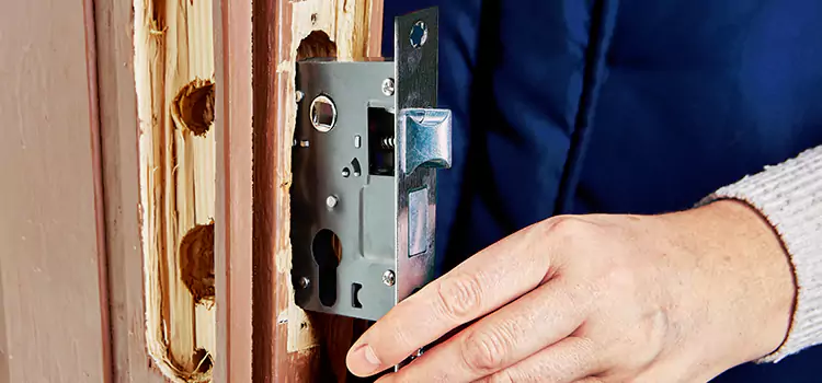 Garage Door Lock Replacement New Philadelphia